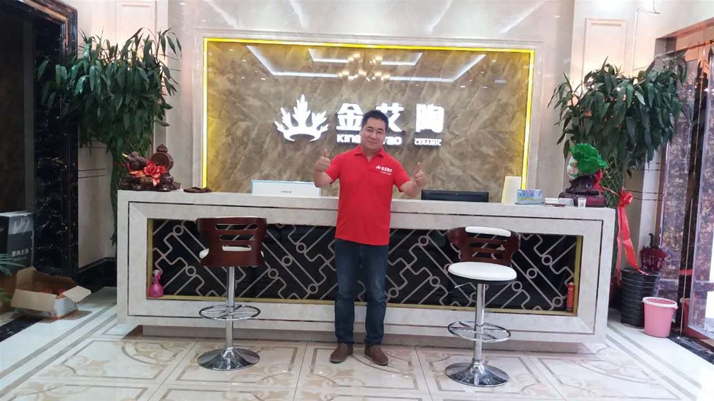 河南濮陽(yáng)市金艾陶瓷磚總代理?xiàng)顕?guó)強(qiáng)